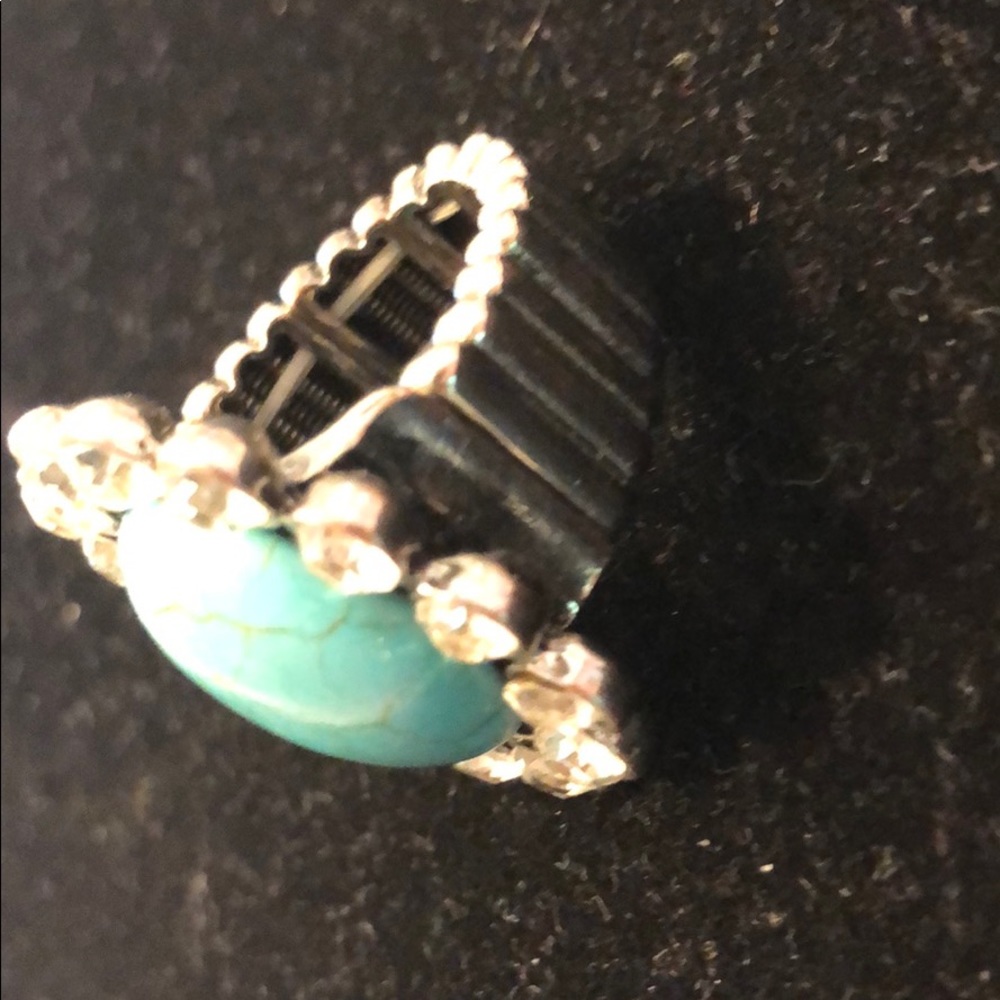 Large turquoise statement ring - Picture 5 of 6